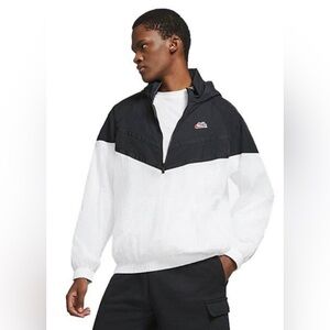 Nike Heritage Jacket Small
